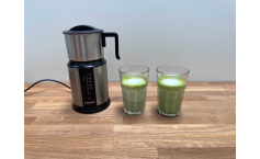 Matcha Latte aus dem Milchaufschäumer