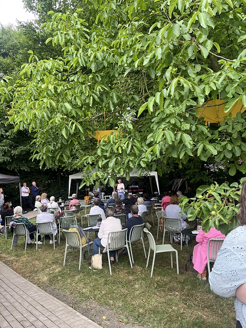 Die Besucher des Literatur Sommers in Bönen